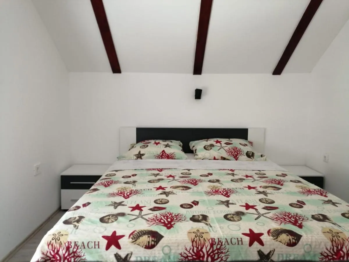 Apartments Marta Vir